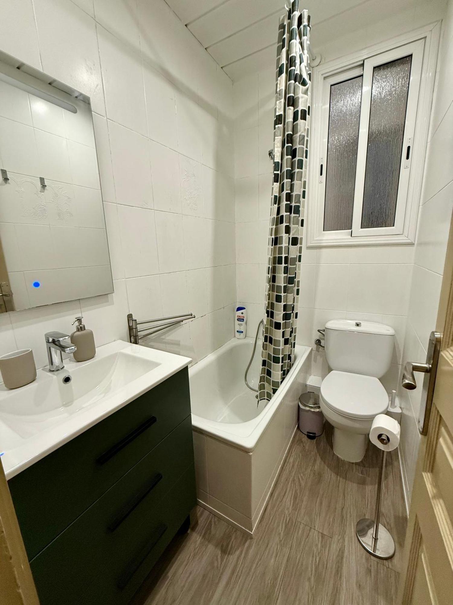 Newly Renovated Stylish Eixample - Great Location Barcelona Exterior foto